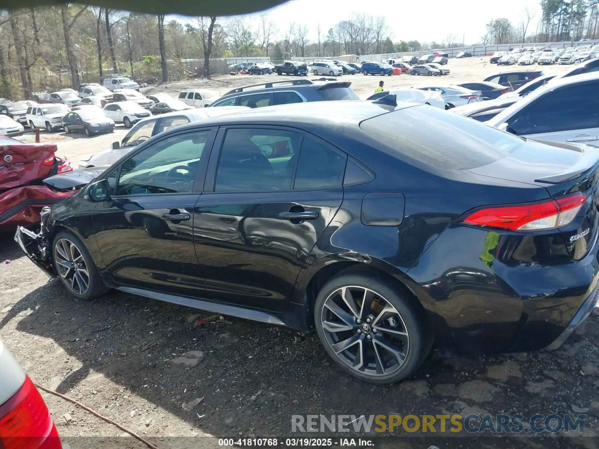 14 Photograph of a damaged car JTDS4RCE4LJ017682 TOYOTA COROLLA 2020