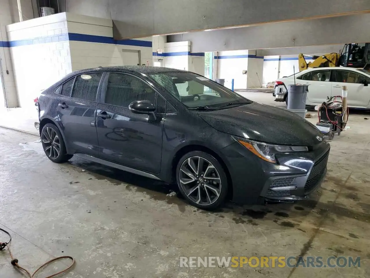4 Photograph of a damaged car JTDS4RCE4LJ027497 TOYOTA COROLLA 2020