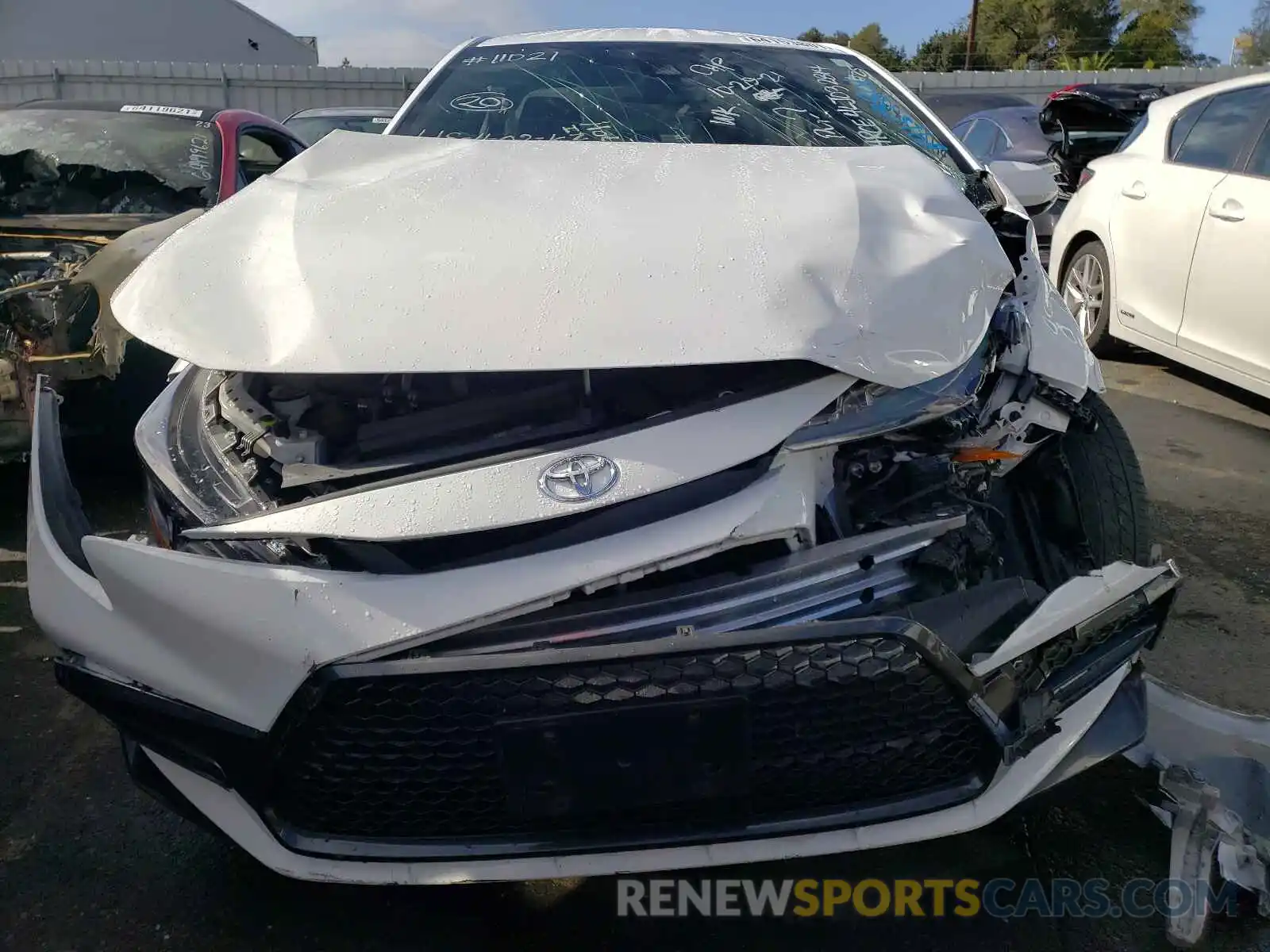 9 Photograph of a damaged car JTDS4RCE4LJ032814 TOYOTA COROLLA 2020