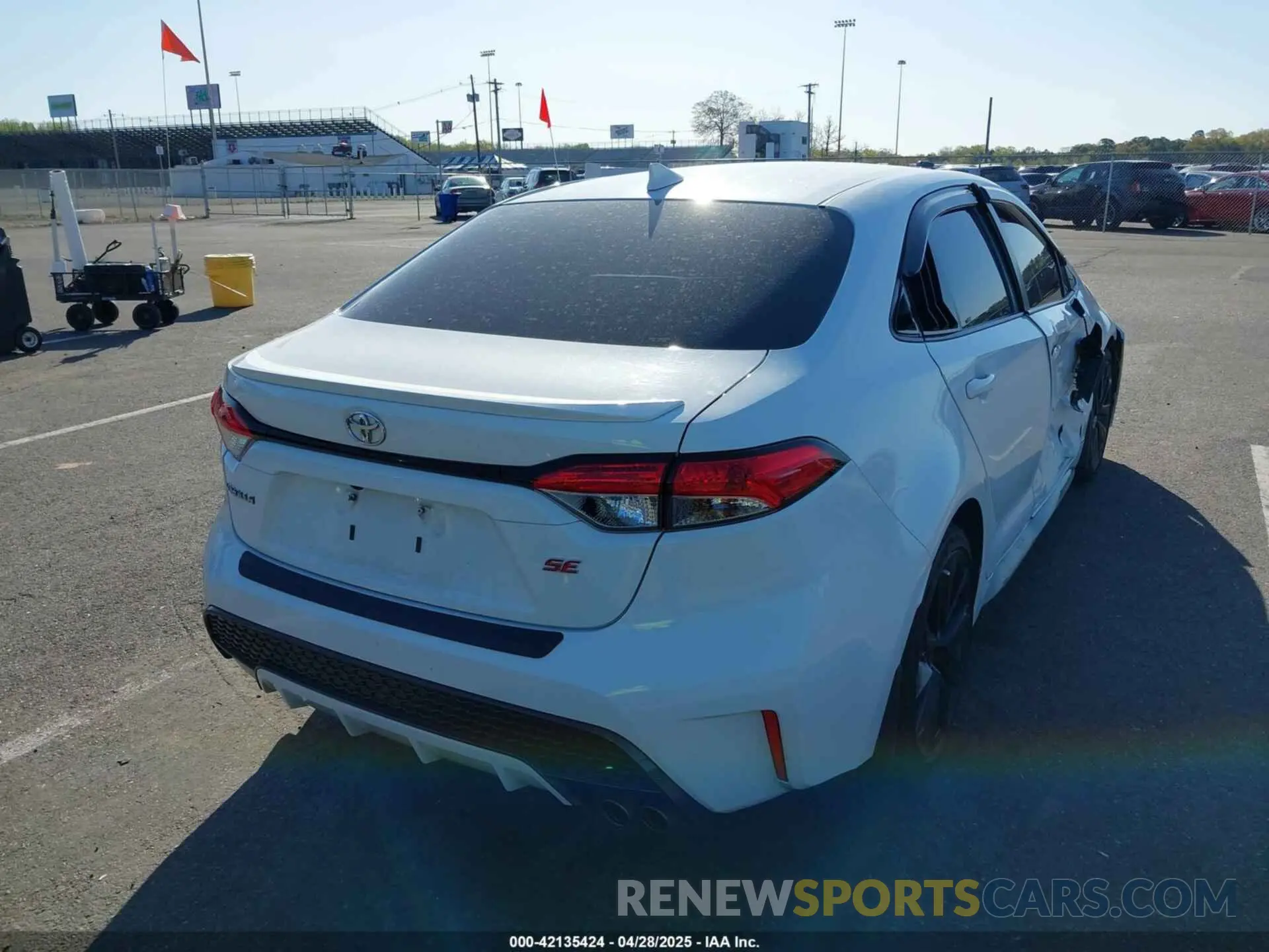 4 Photograph of a damaged car JTDS4RCE4LJ036183 TOYOTA COROLLA 2020