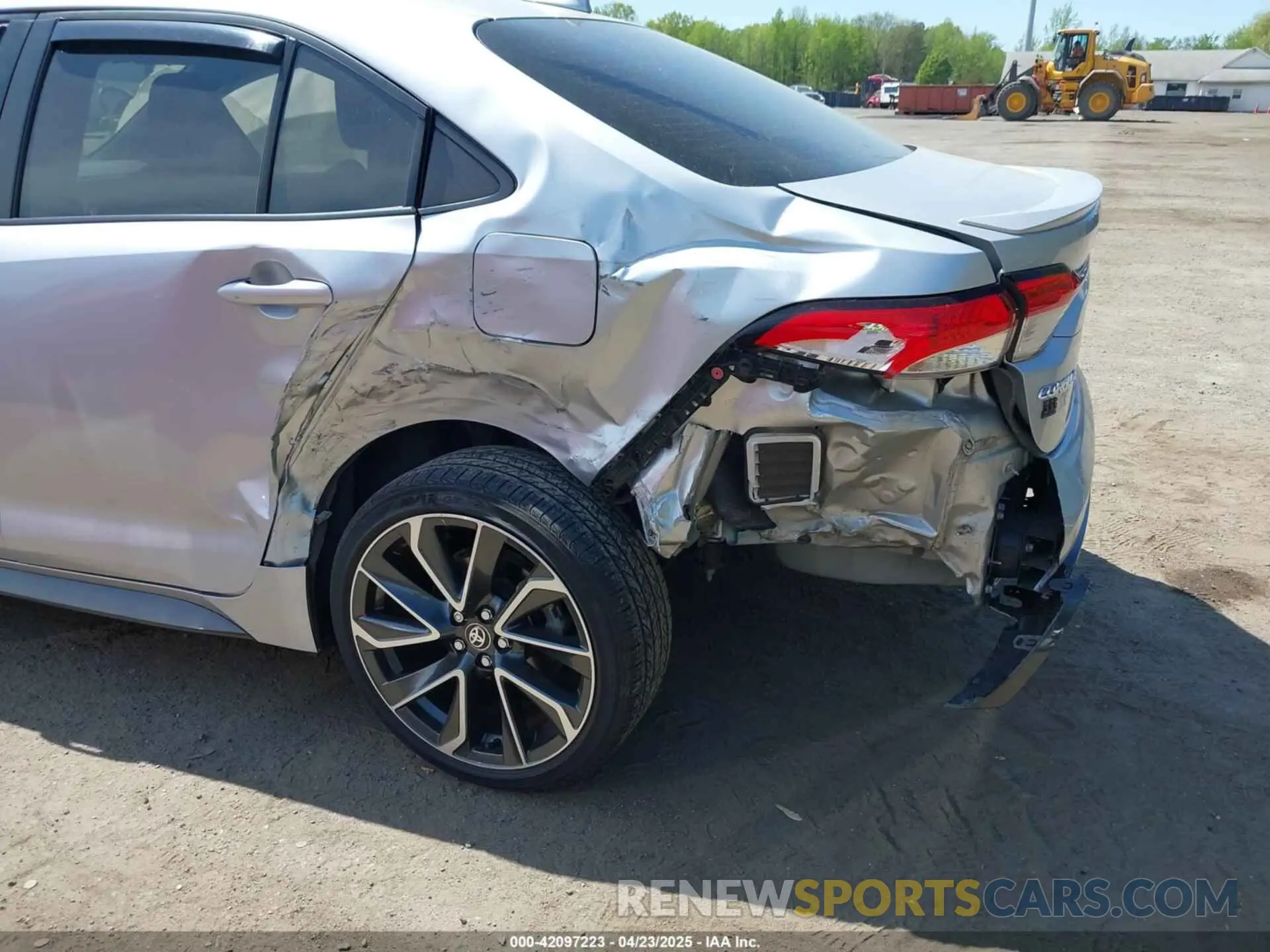 6 Photograph of a damaged car JTDS4RCE4LJ041772 TOYOTA COROLLA 2020