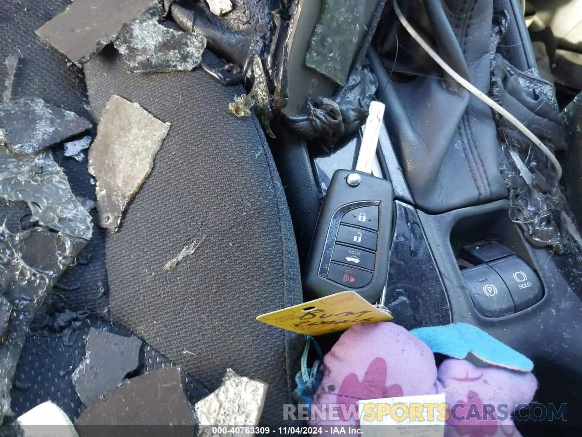 11 Photograph of a damaged car JTDS4RCE4LJ042128 TOYOTA COROLLA 2020
