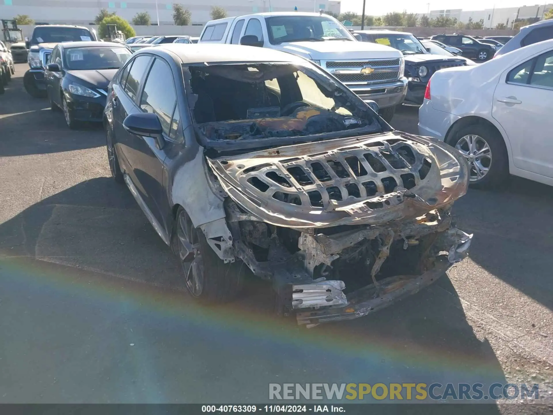 13 Photograph of a damaged car JTDS4RCE4LJ042128 TOYOTA COROLLA 2020