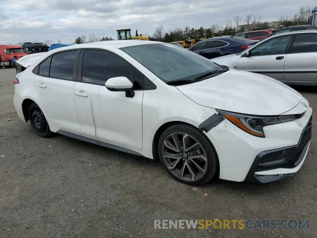 4 Photograph of a damaged car JTDS4RCE5LJ004262 TOYOTA COROLLA 2020