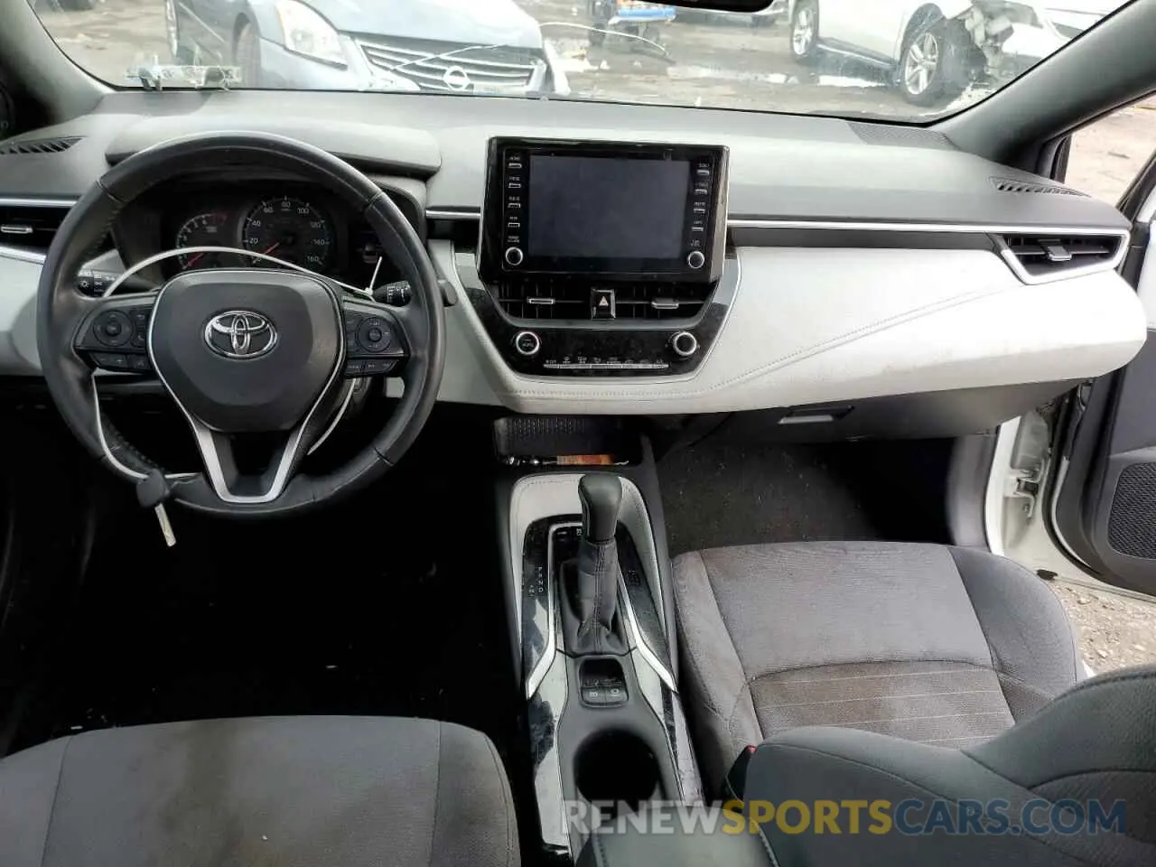 8 Photograph of a damaged car JTDS4RCE5LJ004262 TOYOTA COROLLA 2020
