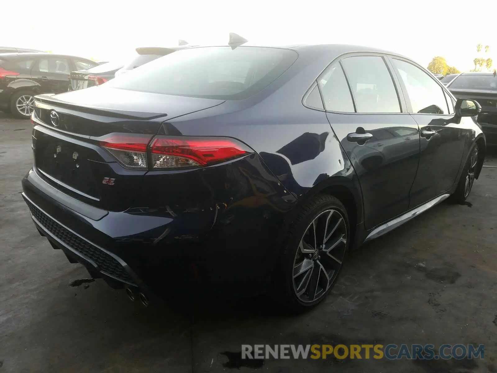 4 Photograph of a damaged car JTDS4RCE5LJ007775 TOYOTA COROLLA 2020