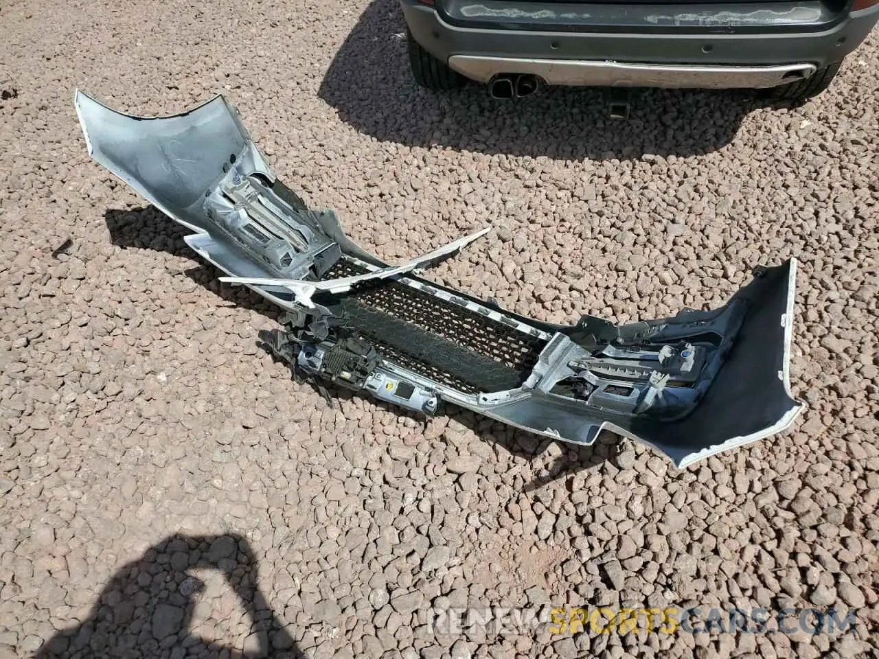 12 Photograph of a damaged car JTDS4RCE5LJ016170 TOYOTA COROLLA 2020