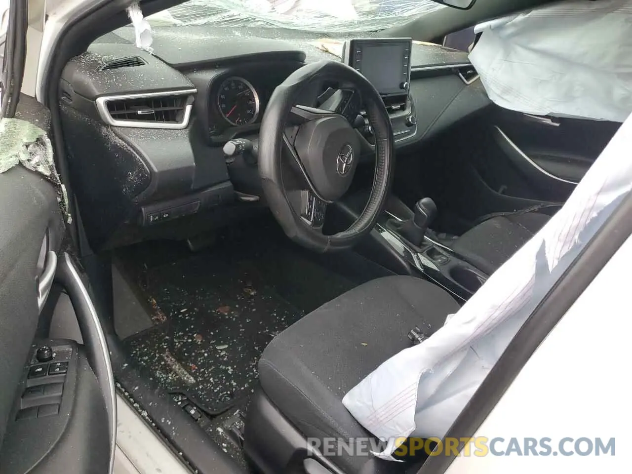 8 Photograph of a damaged car JTDS4RCE5LJ020364 TOYOTA COROLLA 2020