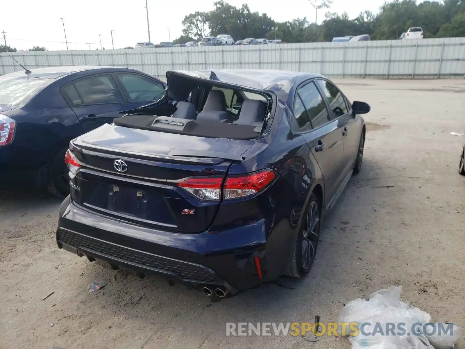 4 Photograph of a damaged car JTDS4RCE5LJ020686 TOYOTA COROLLA 2020