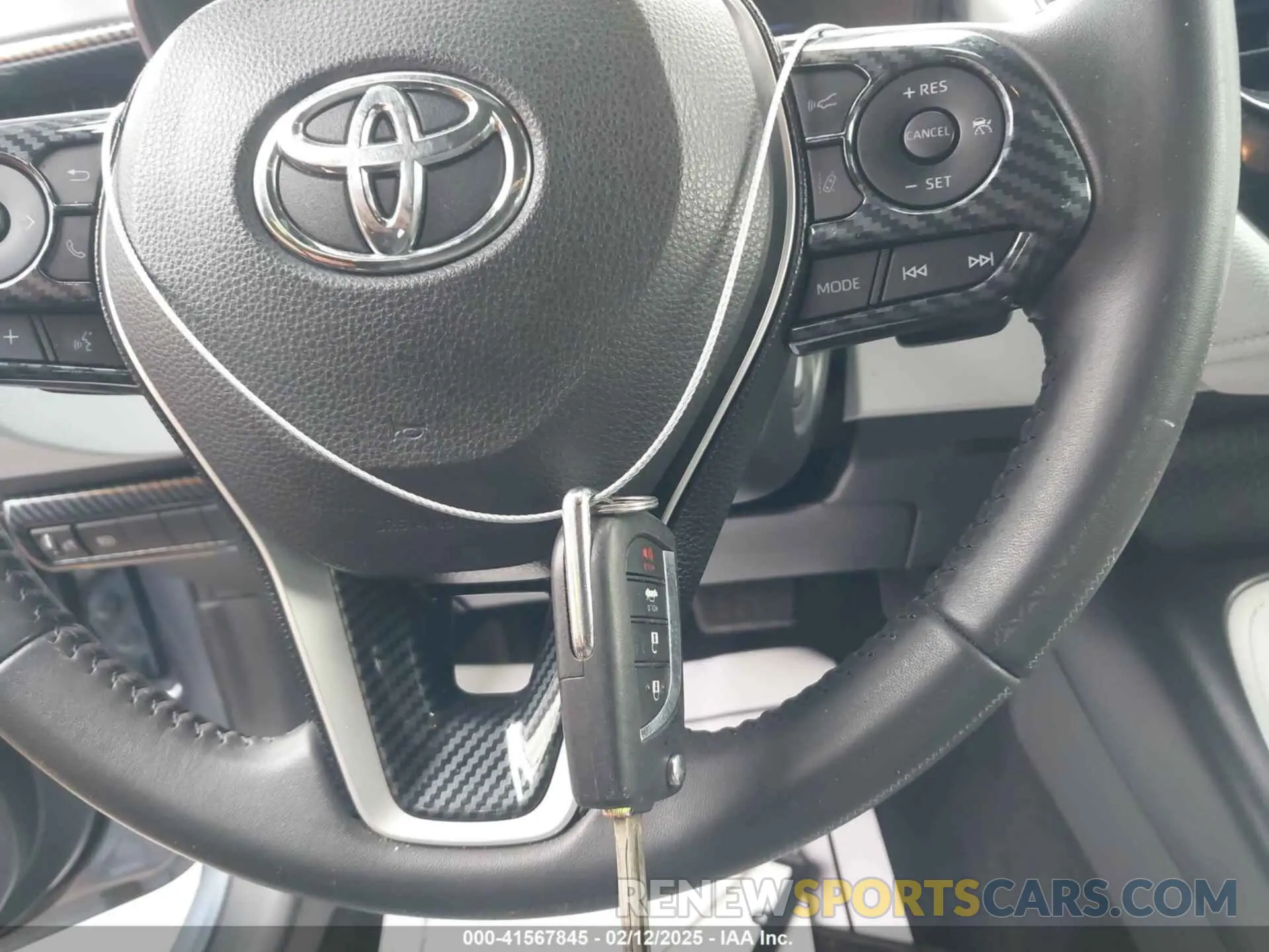 11 Photograph of a damaged car JTDS4RCE5LJ024964 TOYOTA COROLLA 2020