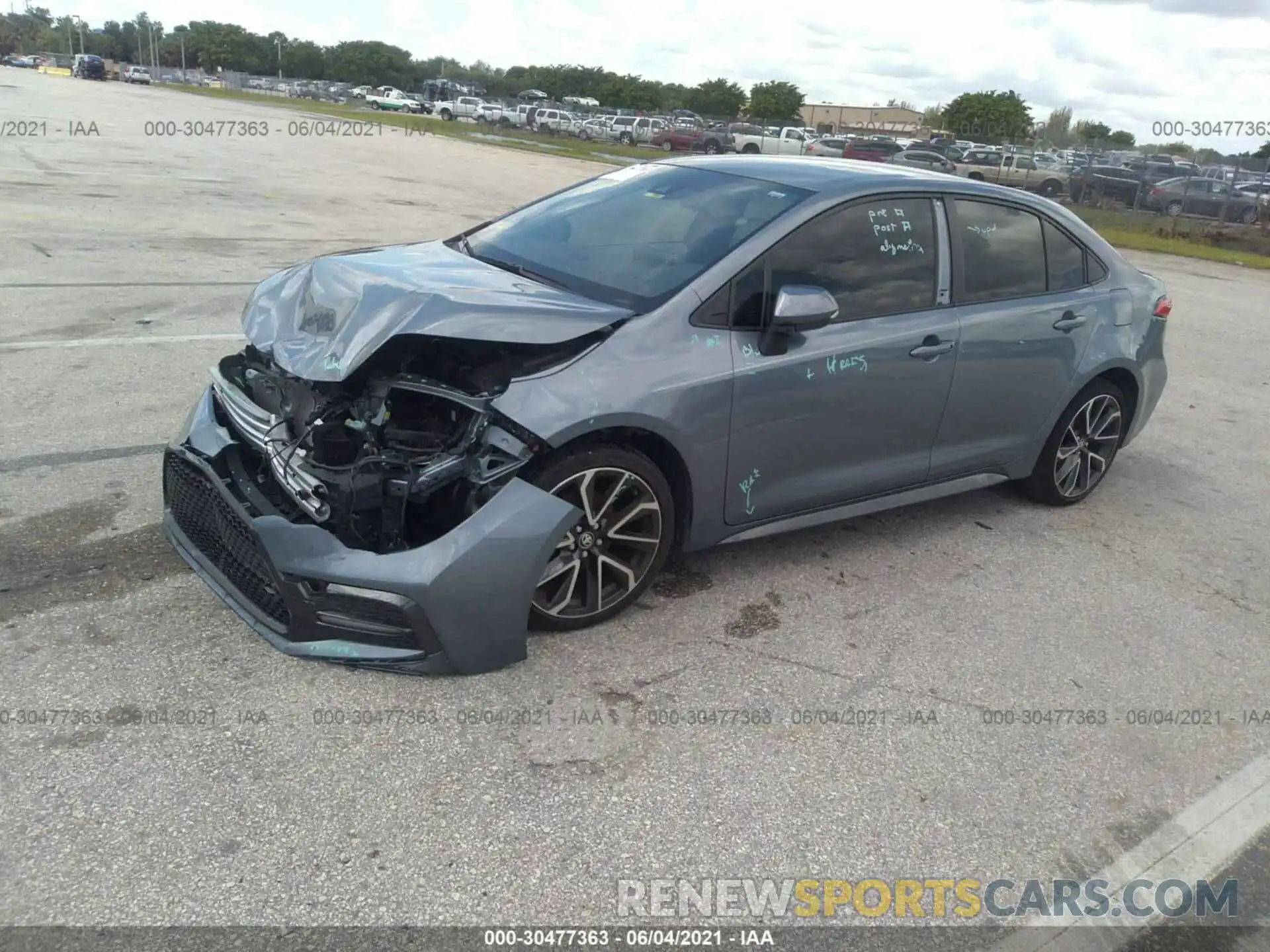 2 Photograph of a damaged car JTDS4RCE5LJ033826 TOYOTA COROLLA 2020