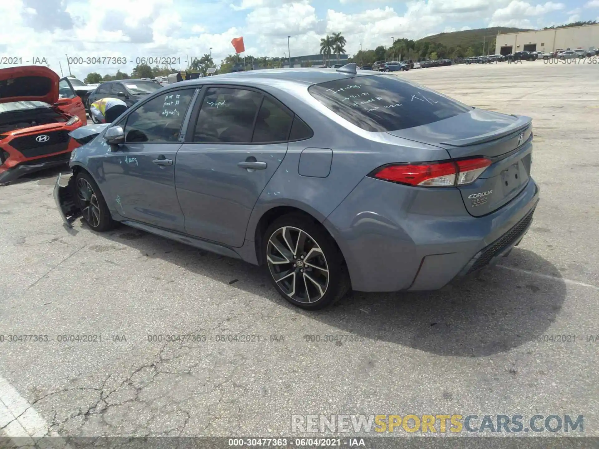 3 Photograph of a damaged car JTDS4RCE5LJ033826 TOYOTA COROLLA 2020