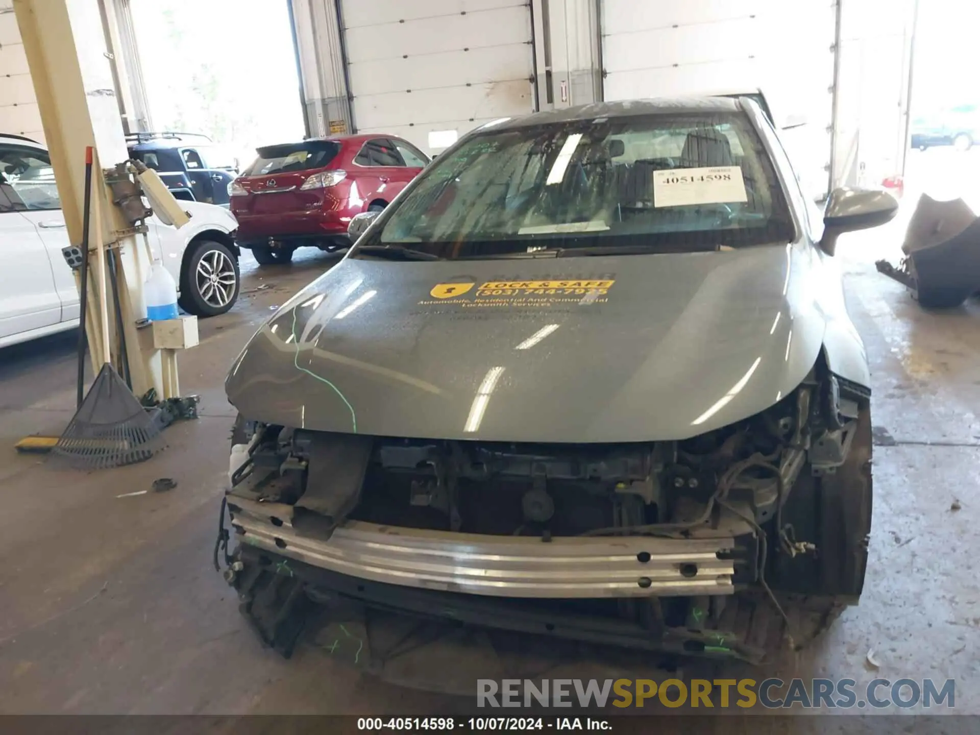 13 Photograph of a damaged car JTDS4RCE6LJ003282 TOYOTA COROLLA 2020