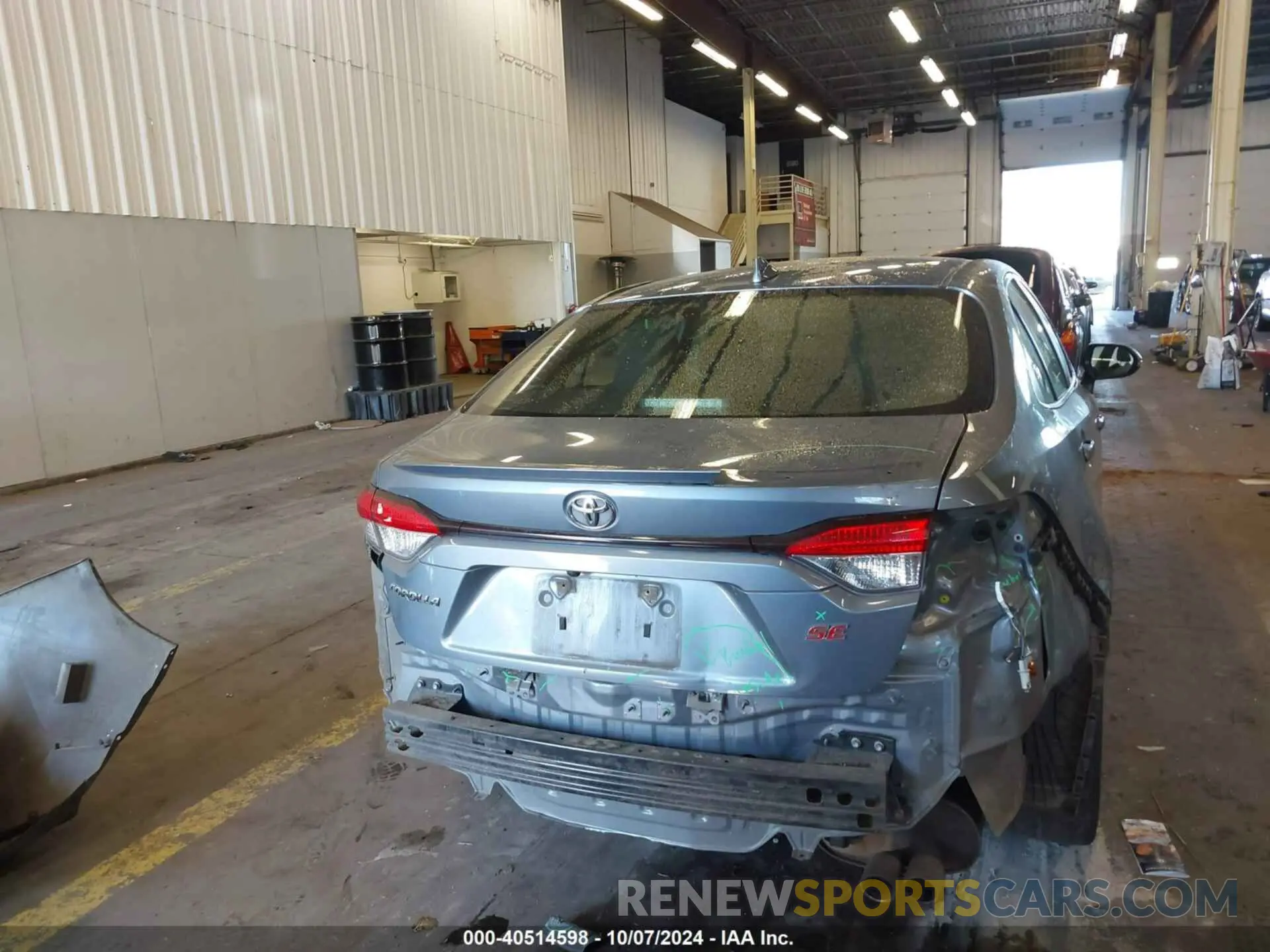 17 Photograph of a damaged car JTDS4RCE6LJ003282 TOYOTA COROLLA 2020
