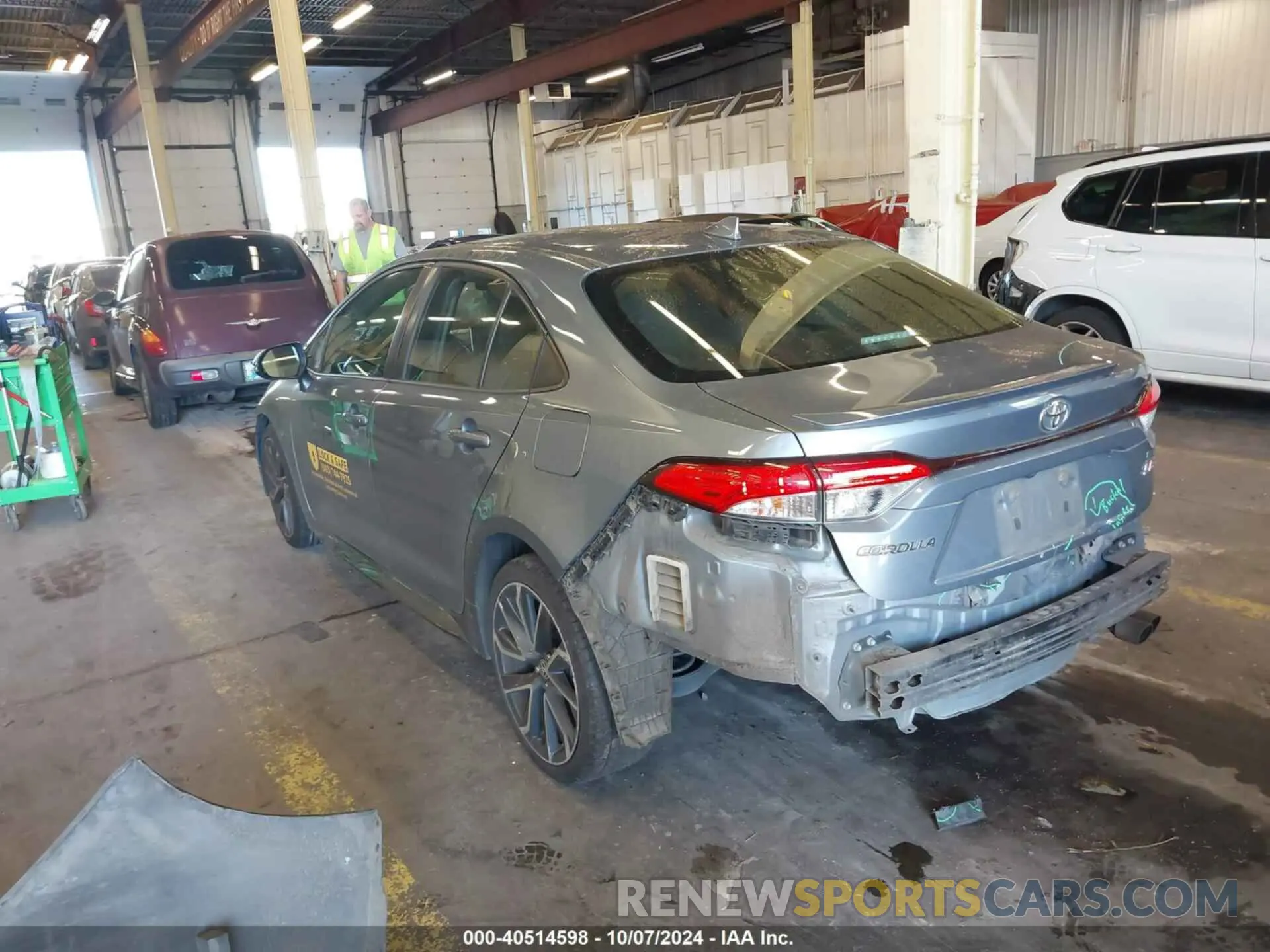 3 Photograph of a damaged car JTDS4RCE6LJ003282 TOYOTA COROLLA 2020
