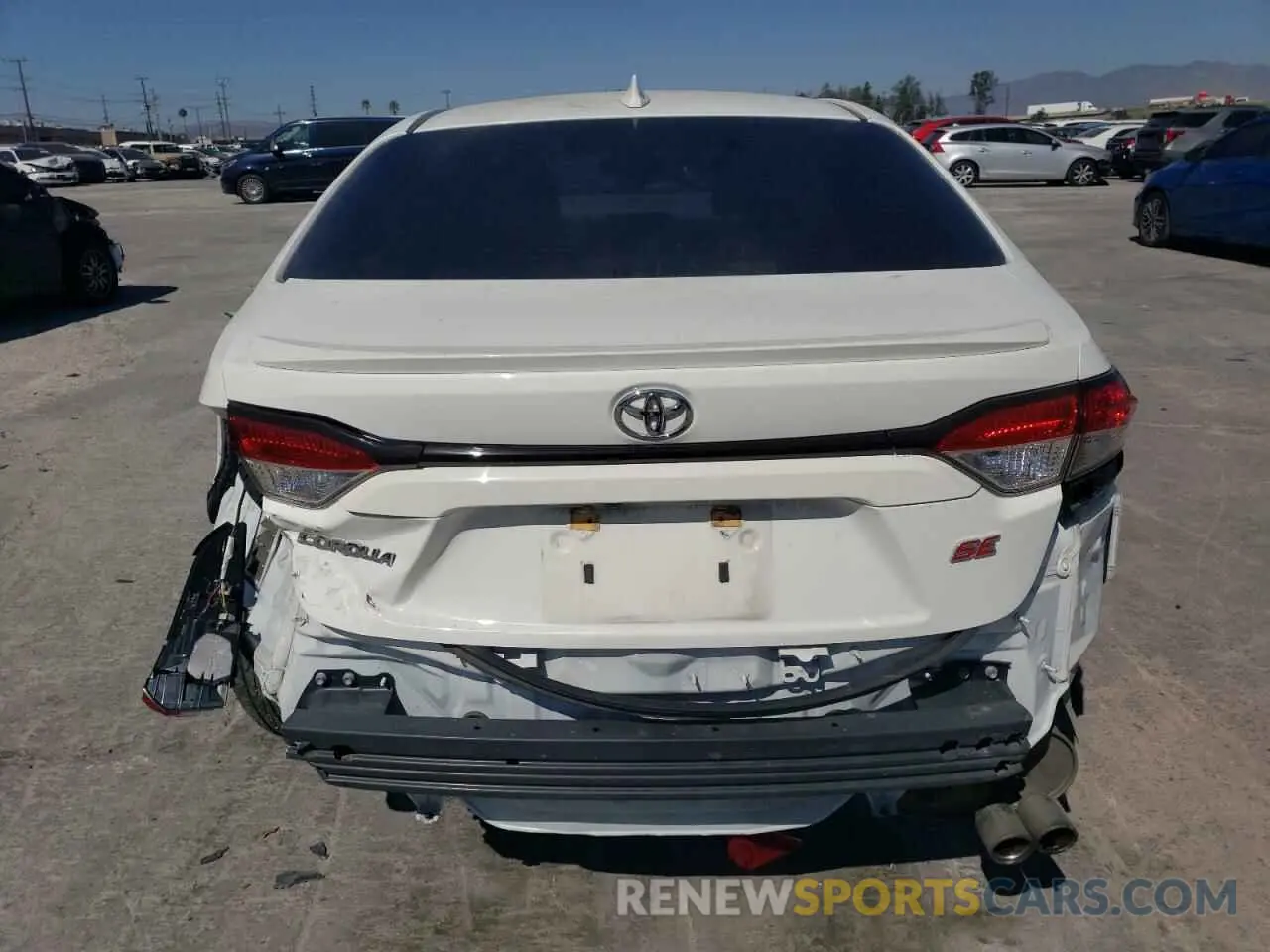 6 Photograph of a damaged car JTDS4RCE6LJ018056 TOYOTA COROLLA 2020