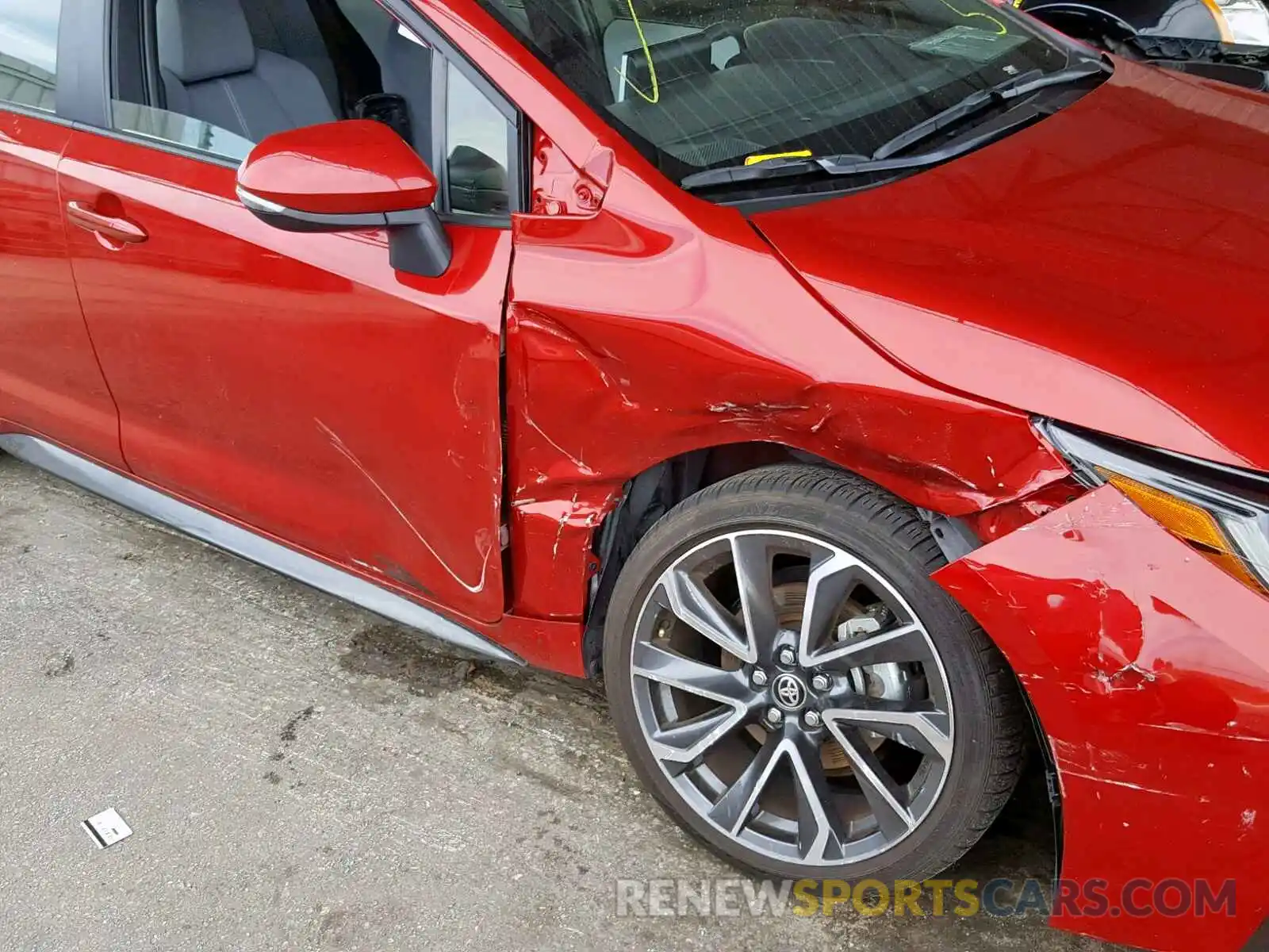 9 Photograph of a damaged car JTDS4RCE6LJ019899 TOYOTA COROLLA 2020