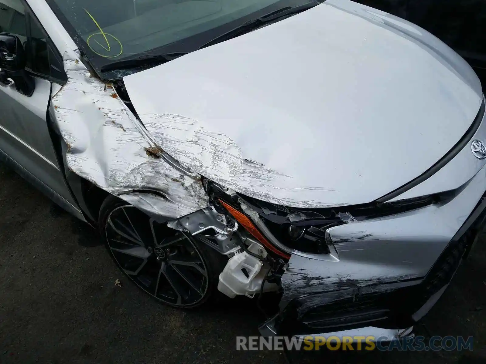 9 Photograph of a damaged car JTDS4RCE6LJ022141 TOYOTA COROLLA 2020