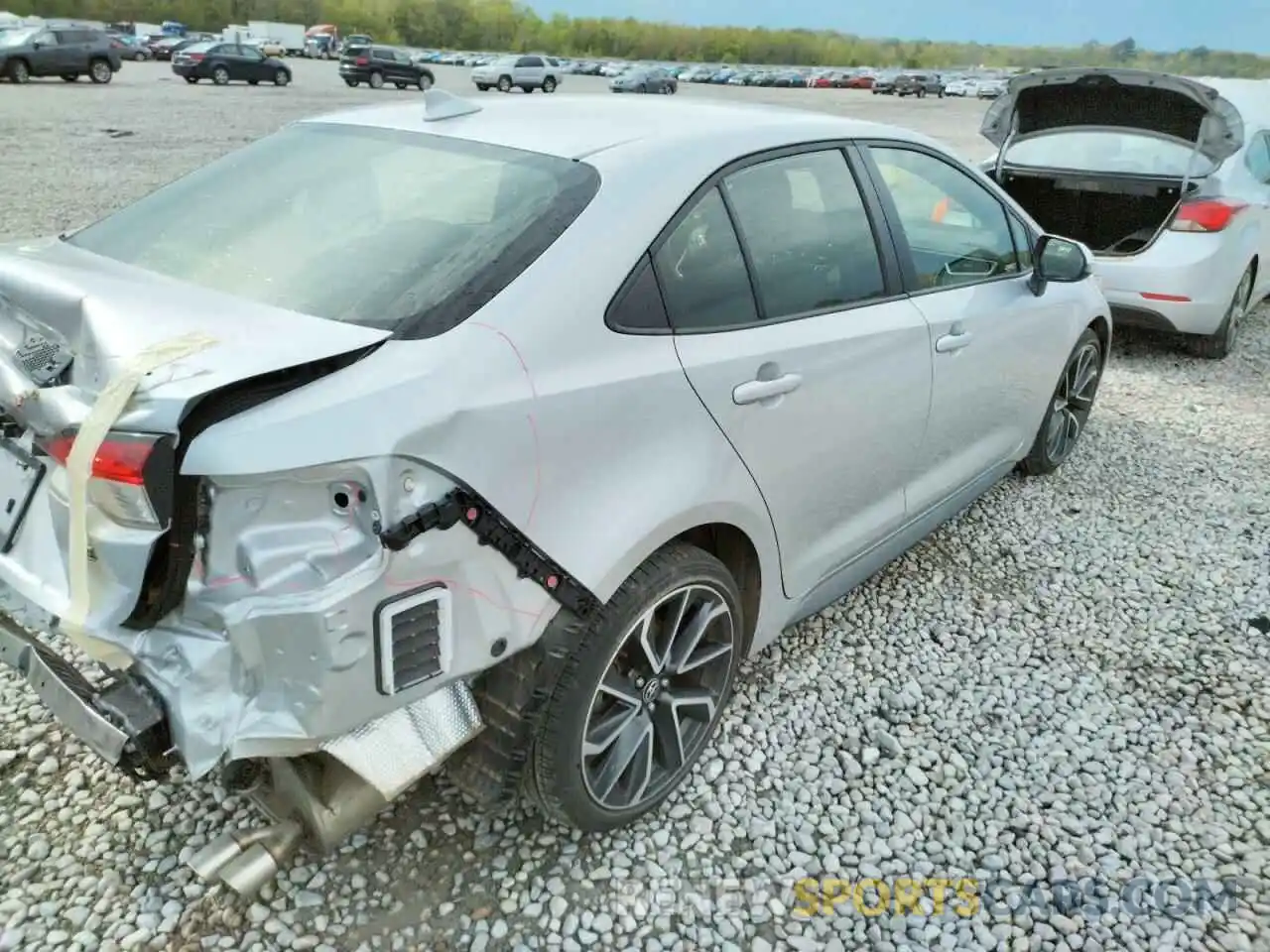 4 Photograph of a damaged car JTDS4RCE6LJ022673 TOYOTA COROLLA 2020