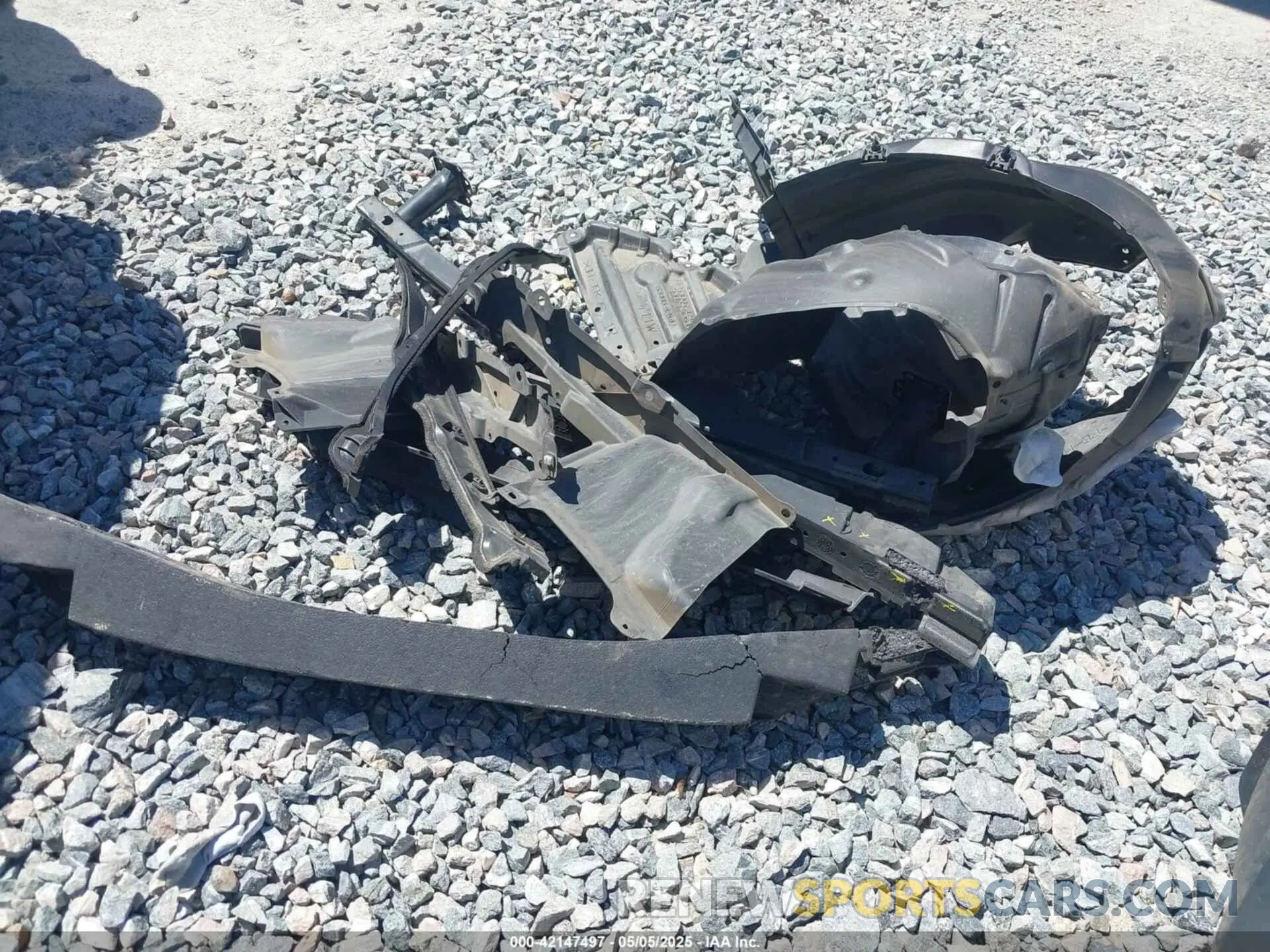 18 Photograph of a damaged car JTDS4RCE6LJ031096 TOYOTA COROLLA 2020