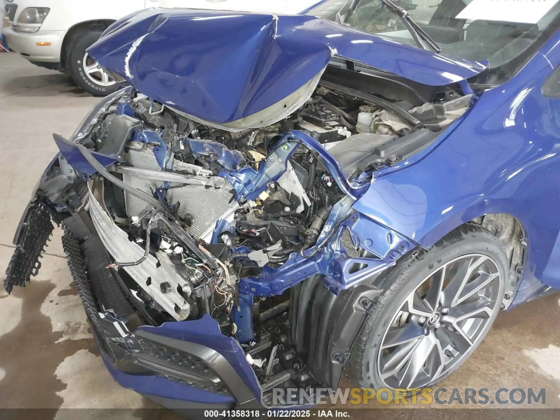17 Photograph of a damaged car JTDS4RCE6LJ041871 TOYOTA COROLLA 2020