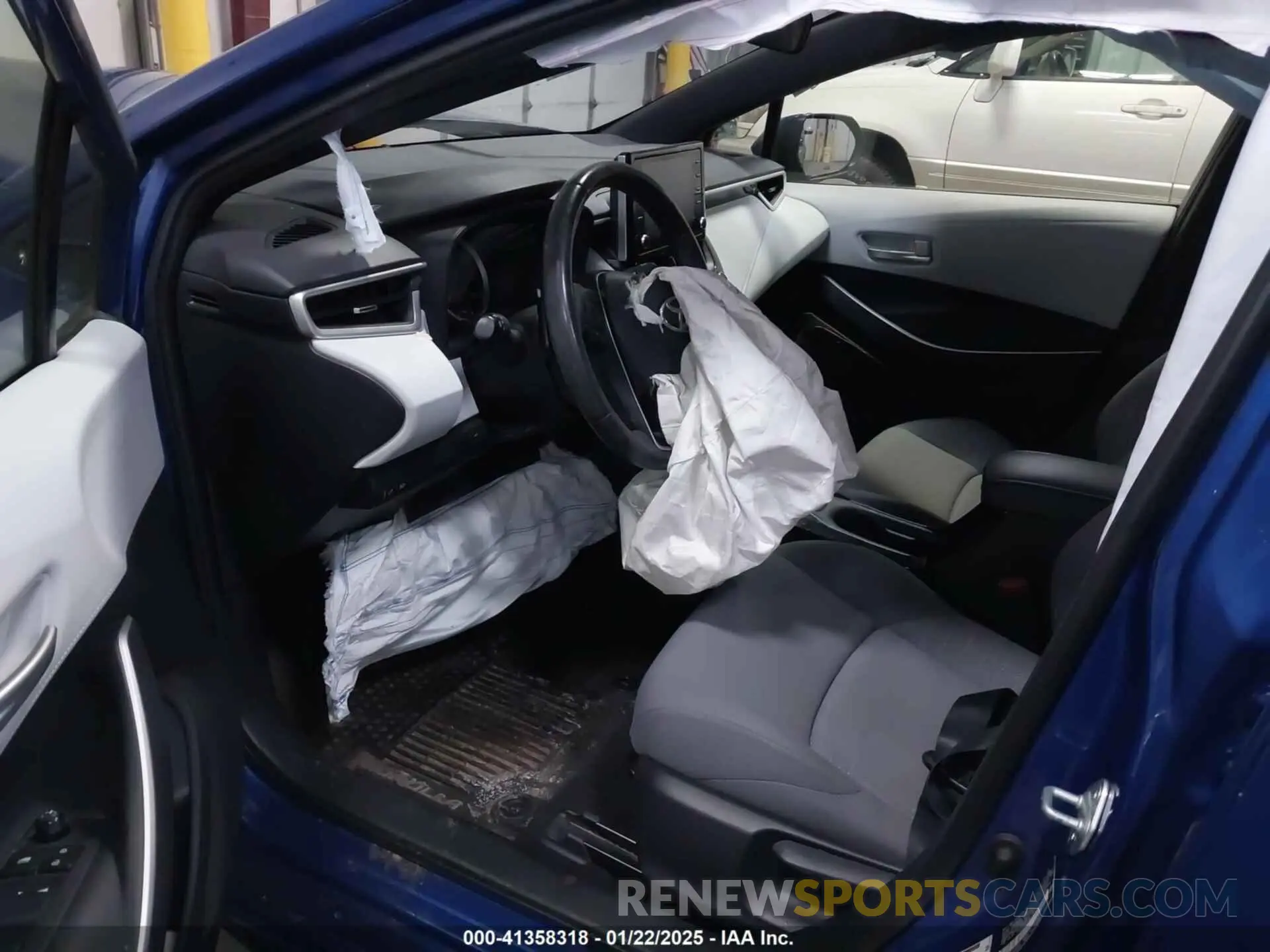 5 Photograph of a damaged car JTDS4RCE6LJ041871 TOYOTA COROLLA 2020