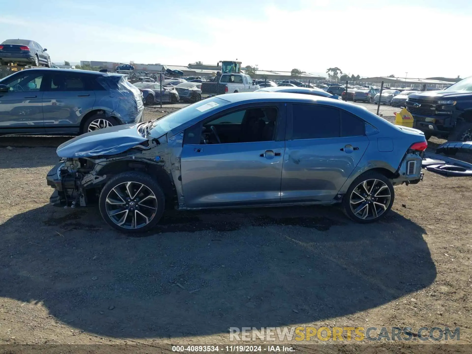 14 Photograph of a damaged car JTDS4RCE6LJ047802 TOYOTA COROLLA 2020
