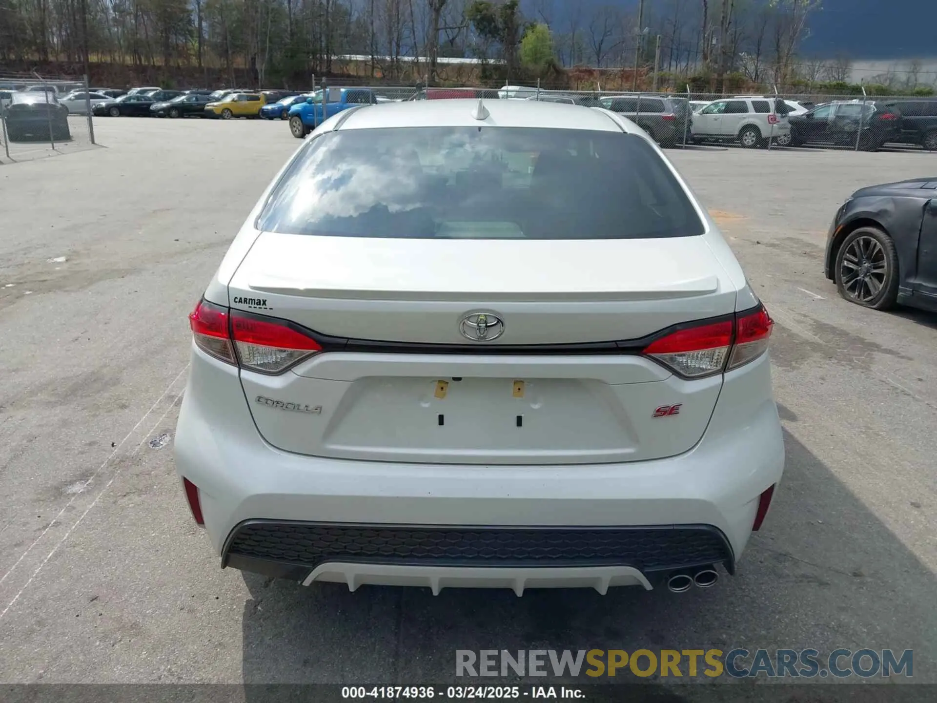 16 Photograph of a damaged car JTDS4RCE7LJ001377 TOYOTA COROLLA 2020