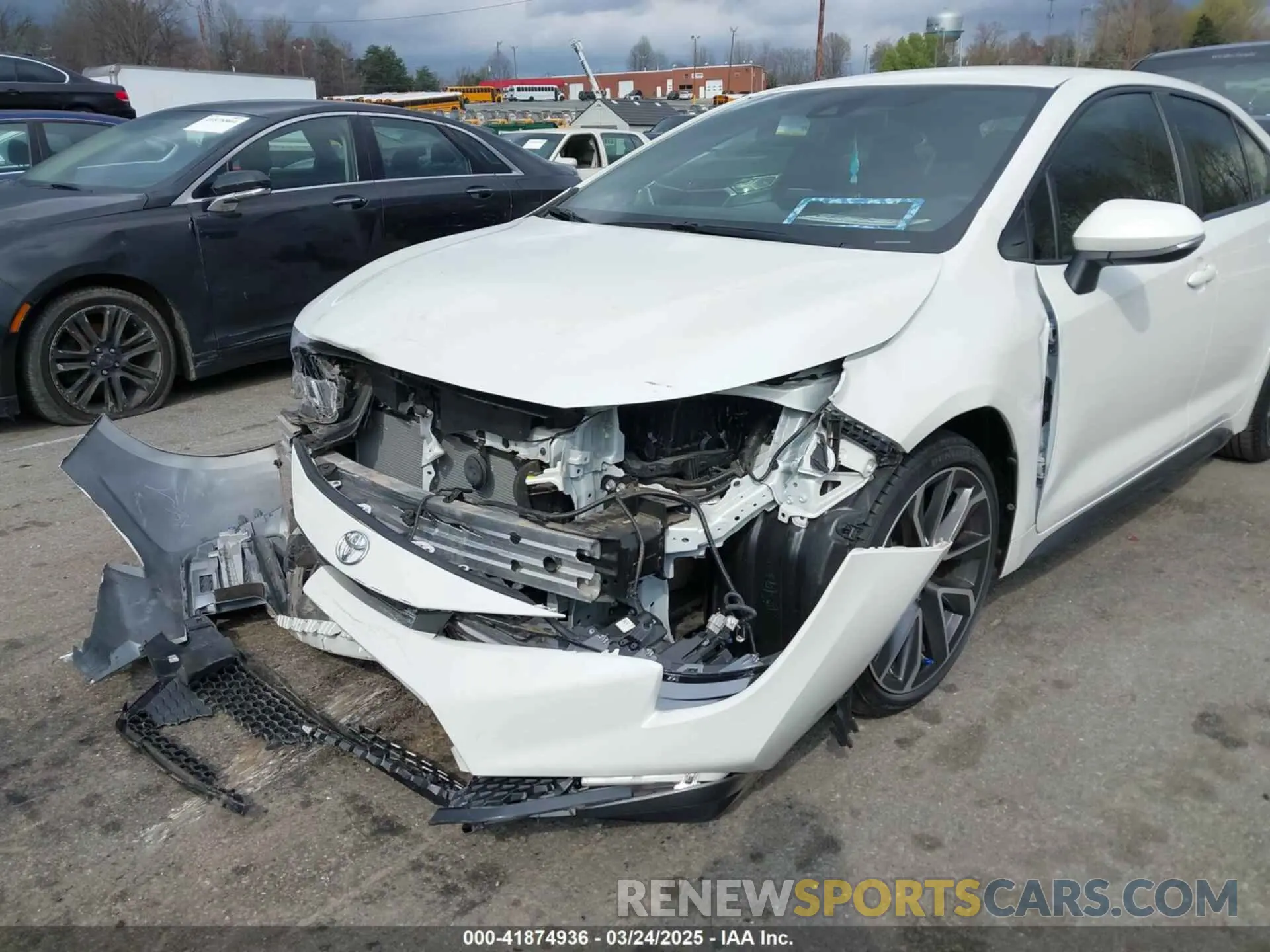 6 Photograph of a damaged car JTDS4RCE7LJ001377 TOYOTA COROLLA 2020