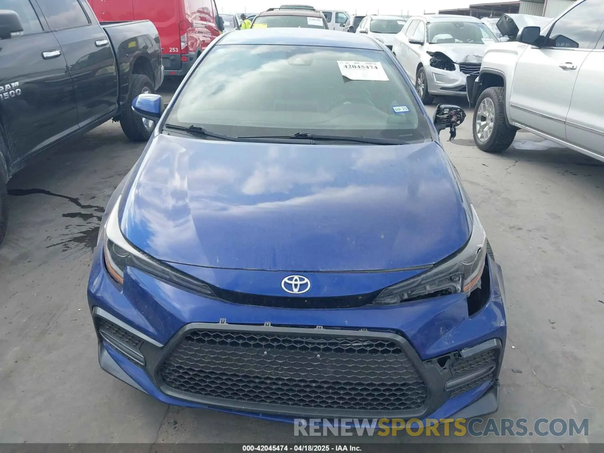 13 Photograph of a damaged car JTDS4RCE7LJ004134 TOYOTA COROLLA 2020