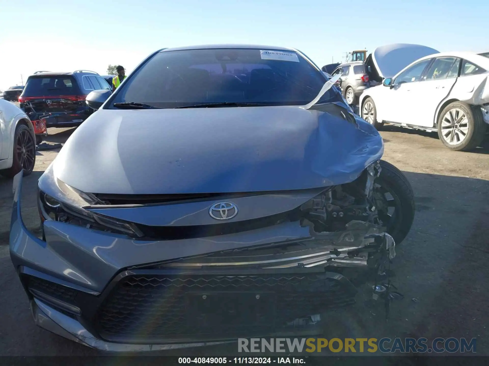 11 Photograph of a damaged car JTDS4RCE7LJ017501 TOYOTA COROLLA 2020