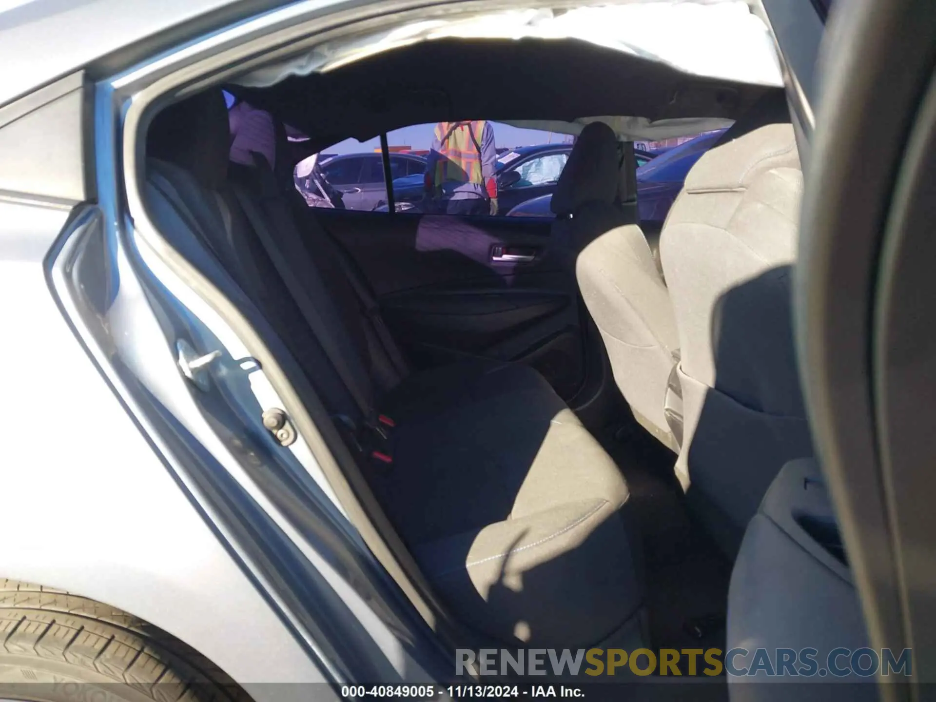 8 Photograph of a damaged car JTDS4RCE7LJ017501 TOYOTA COROLLA 2020