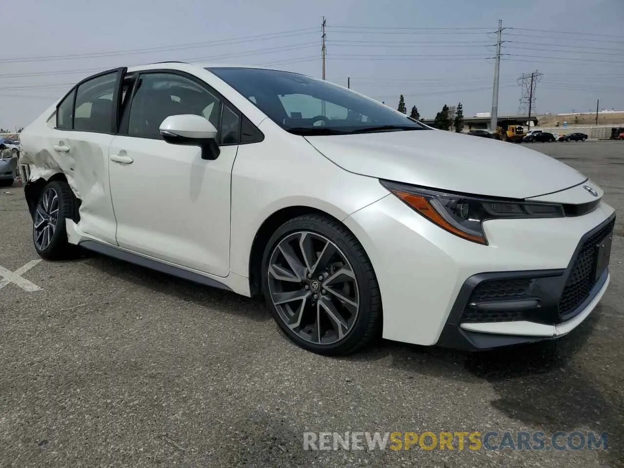 4 Photograph of a damaged car JTDS4RCE7LJ020947 TOYOTA COROLLA 2020