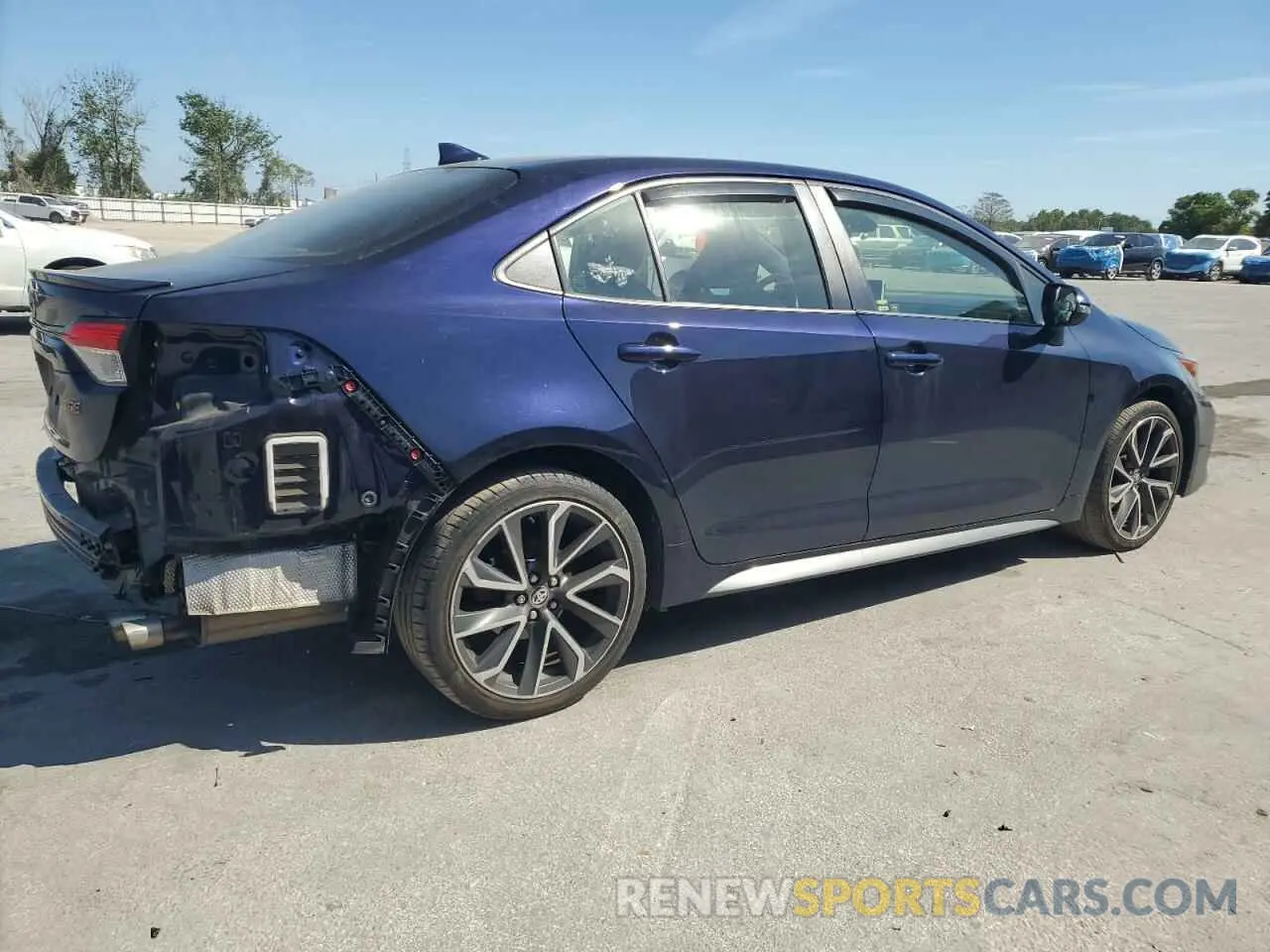 3 Photograph of a damaged car JTDS4RCE7LJ021001 TOYOTA COROLLA 2020