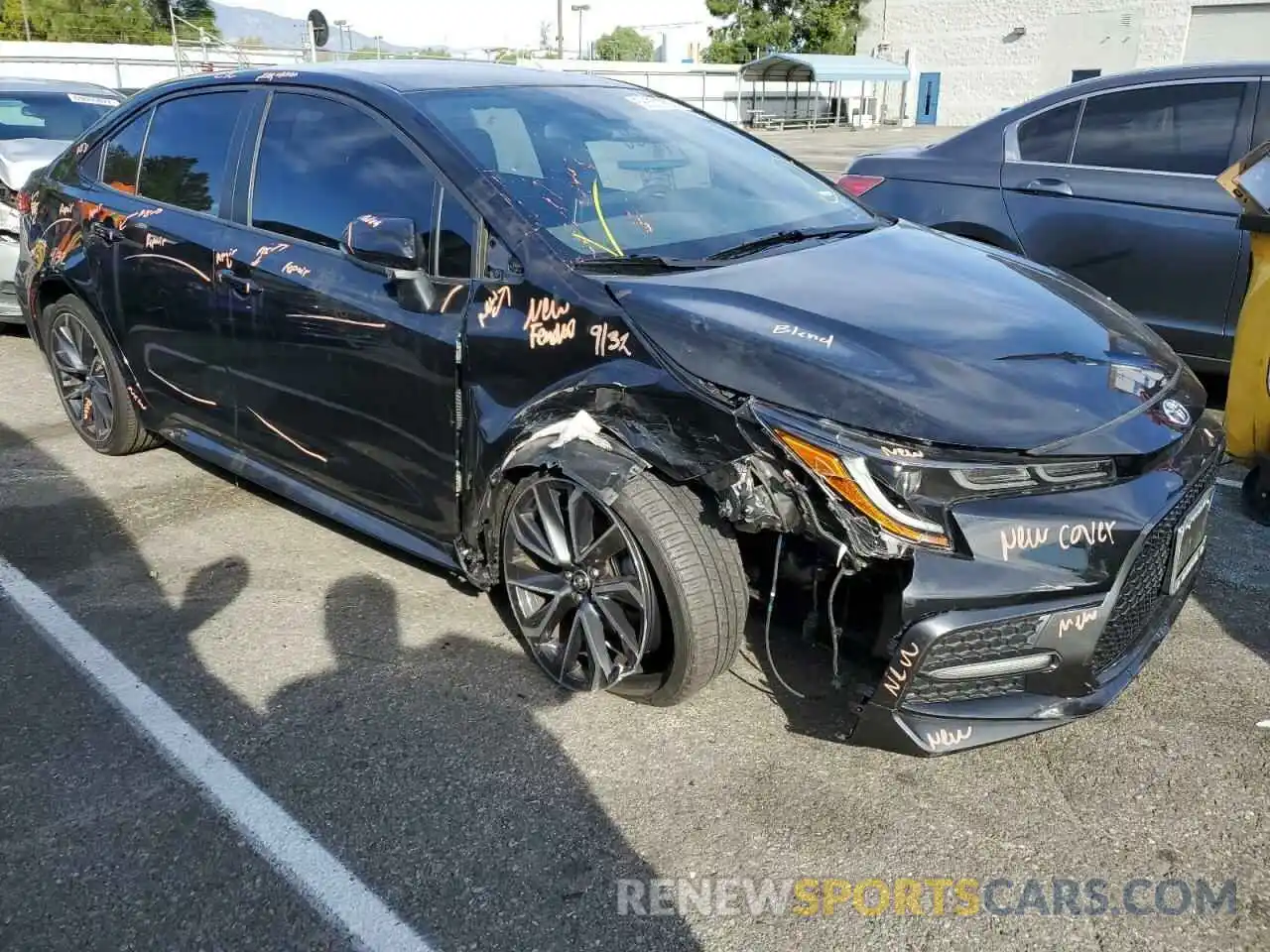 4 Photograph of a damaged car JTDS4RCE7LJ038669 TOYOTA COROLLA 2020