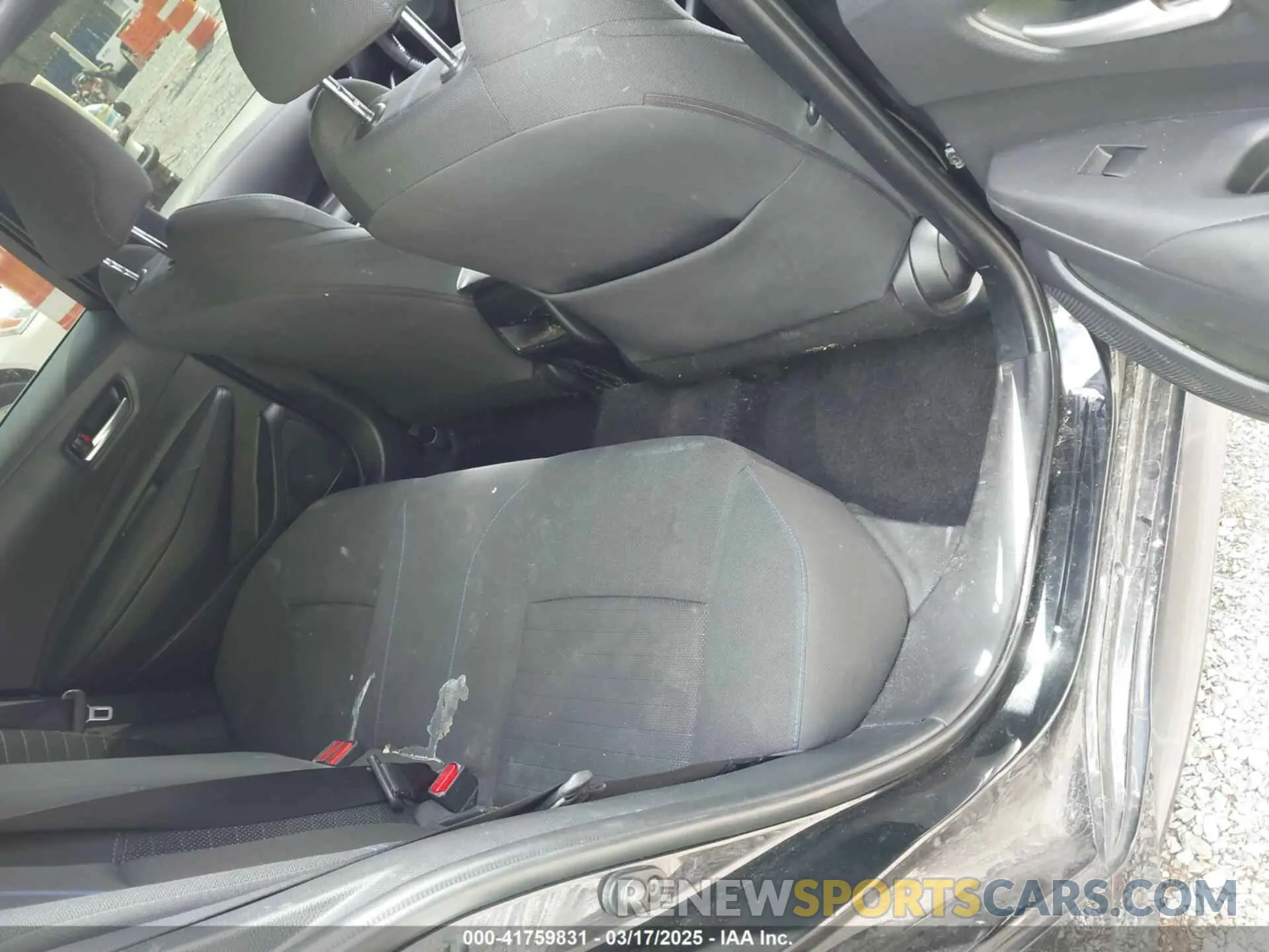 8 Photograph of a damaged car JTDS4RCE7LJ041040 TOYOTA COROLLA 2020
