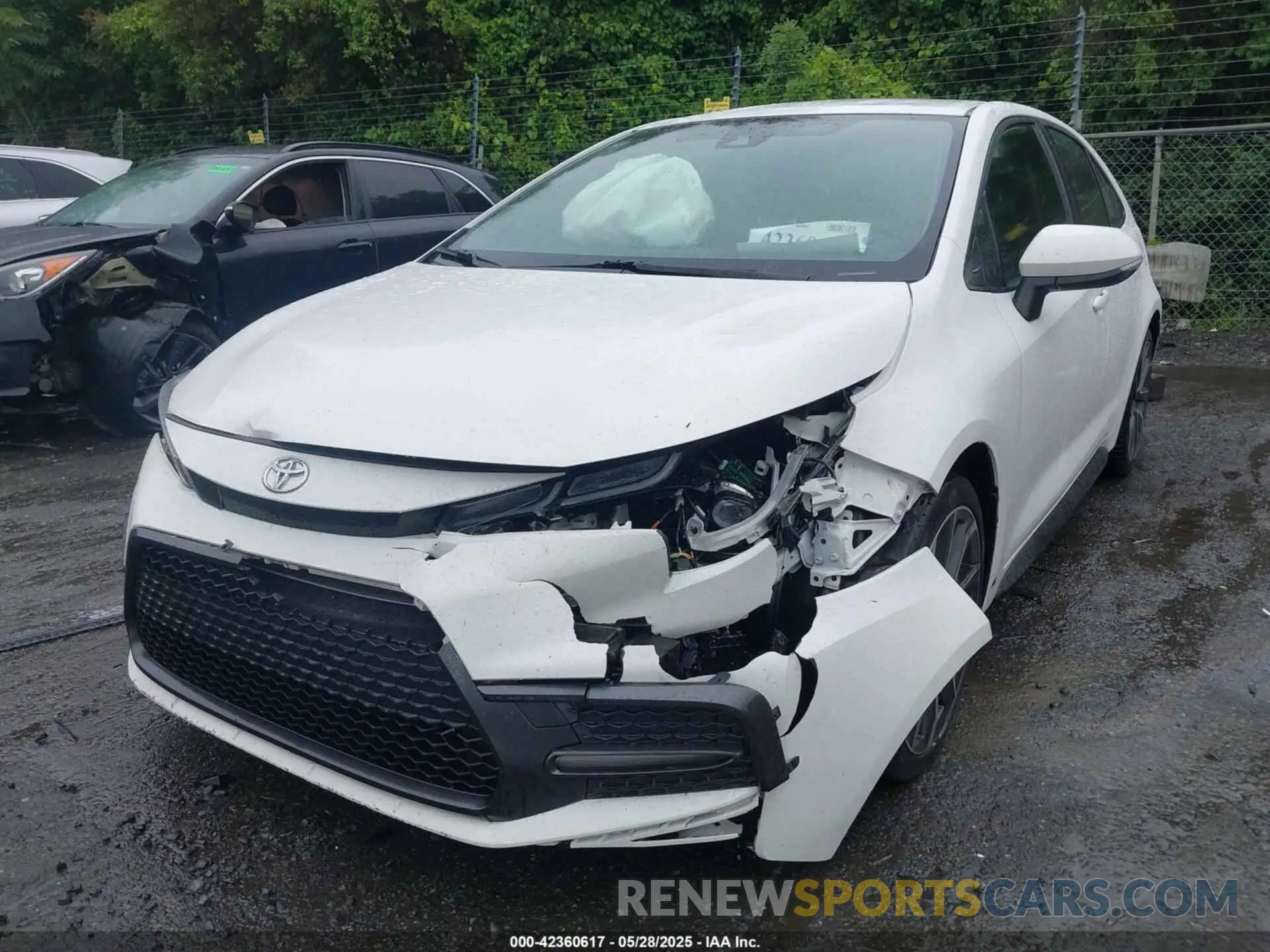 2 Photograph of a damaged car JTDS4RCE7LJ043693 TOYOTA COROLLA 2020