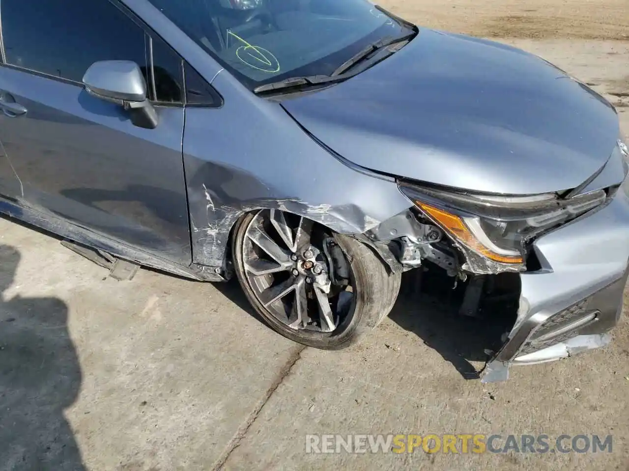 9 Photograph of a damaged car JTDS4RCE8LJ009312 TOYOTA COROLLA 2020