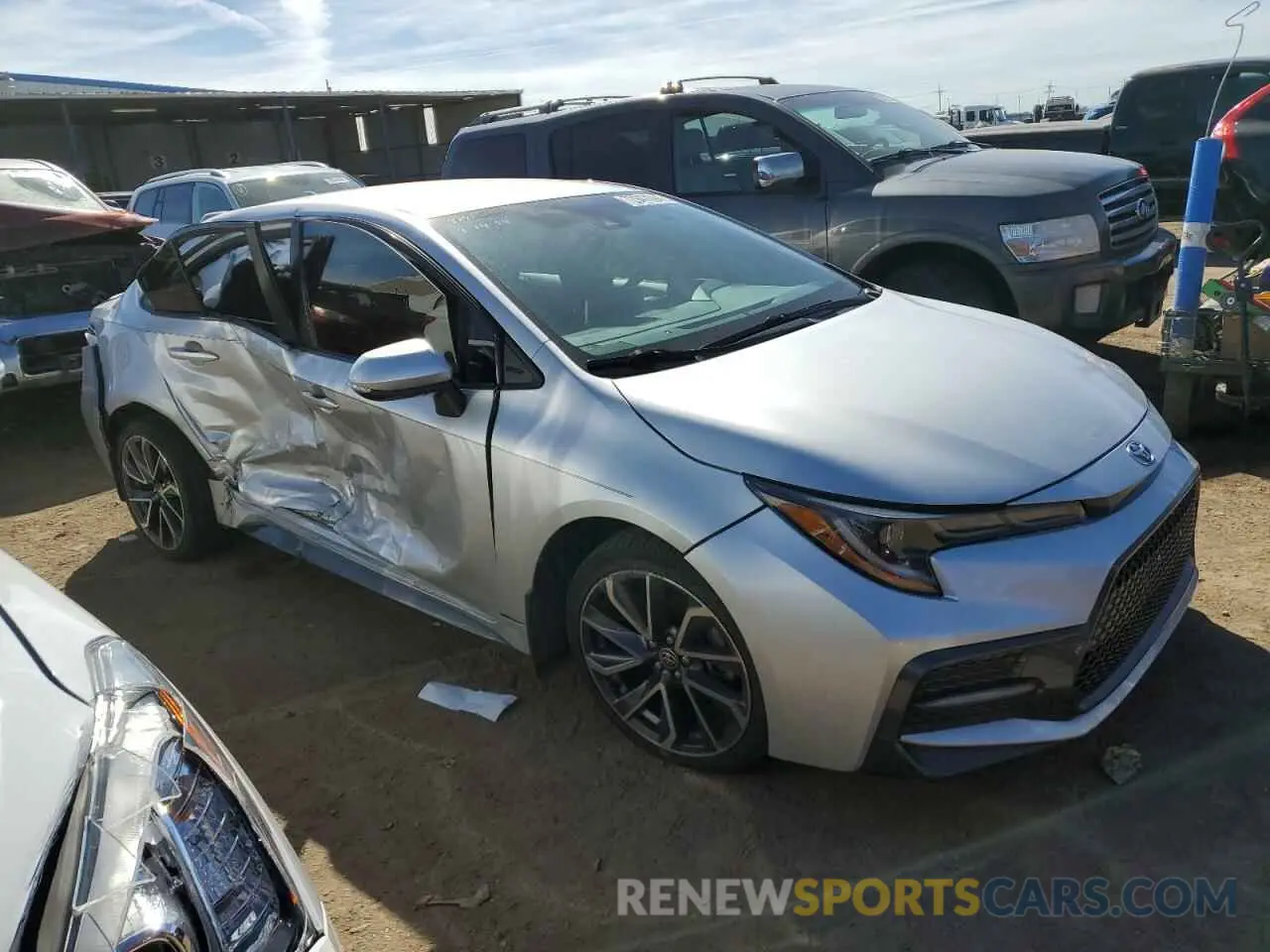 4 Photograph of a damaged car JTDS4RCE8LJ015661 TOYOTA COROLLA 2020