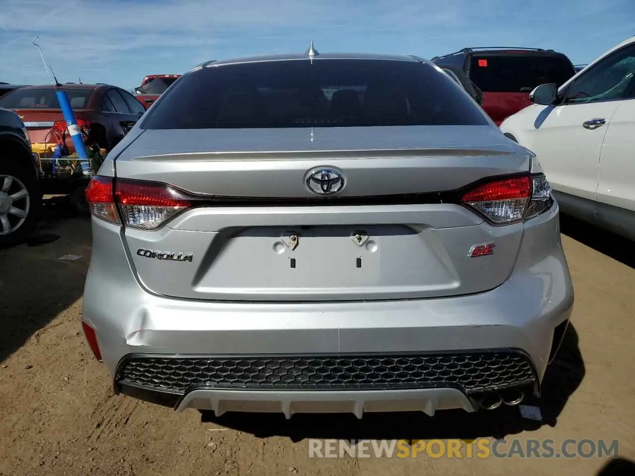 6 Photograph of a damaged car JTDS4RCE8LJ015661 TOYOTA COROLLA 2020