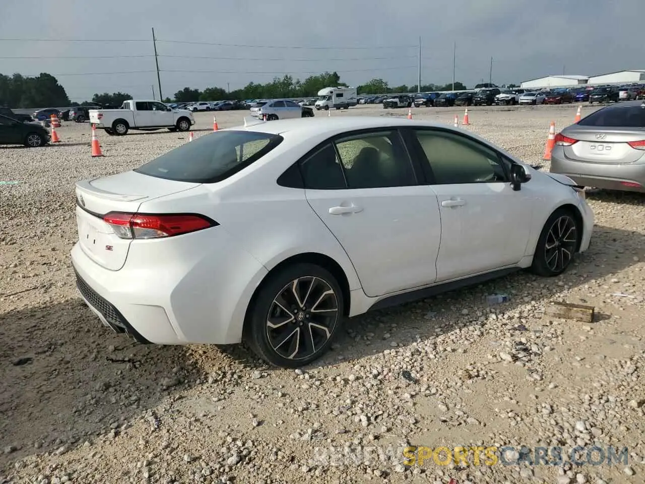 3 Photograph of a damaged car JTDS4RCE8LJ033688 TOYOTA COROLLA 2020
