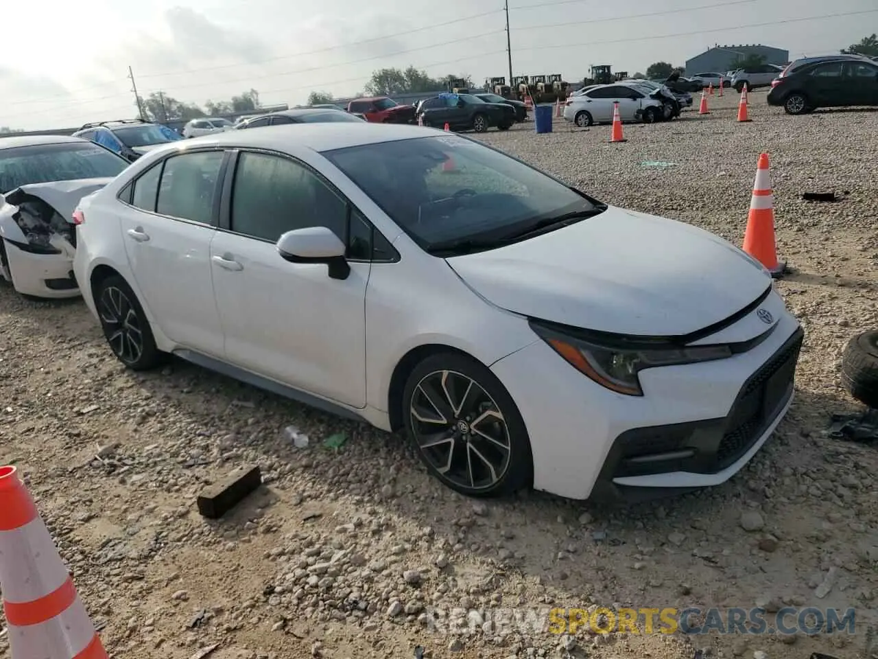 4 Photograph of a damaged car JTDS4RCE8LJ033688 TOYOTA COROLLA 2020