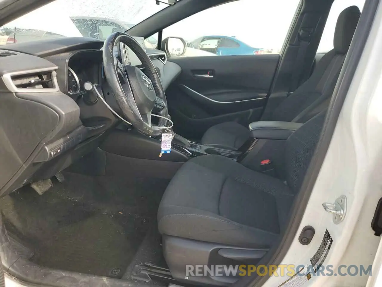 7 Photograph of a damaged car JTDS4RCE8LJ033688 TOYOTA COROLLA 2020