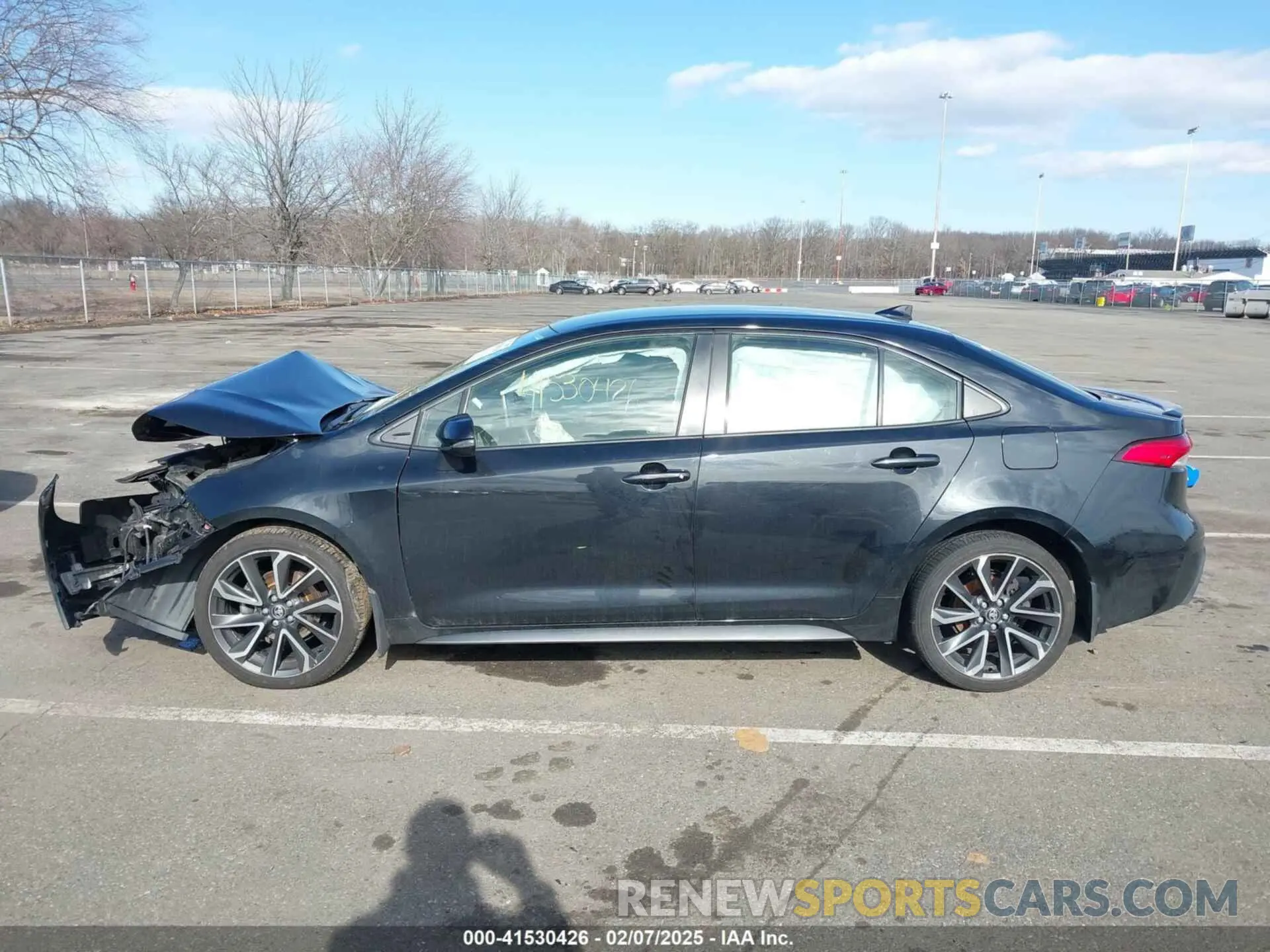 14 Photograph of a damaged car JTDS4RCE8LJ038695 TOYOTA COROLLA 2020