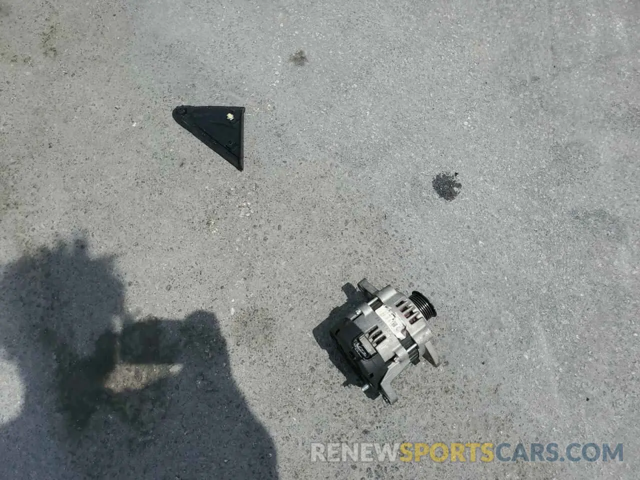 12 Photograph of a damaged car JTDS4RCE8LJ043055 TOYOTA COROLLA 2020