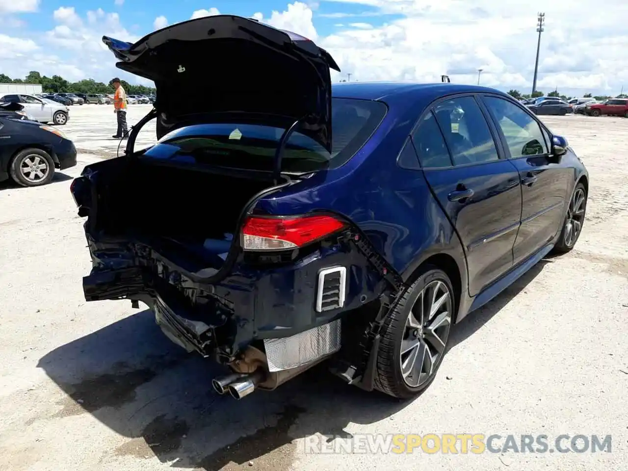 4 Photograph of a damaged car JTDS4RCE8LJ045498 TOYOTA COROLLA 2020