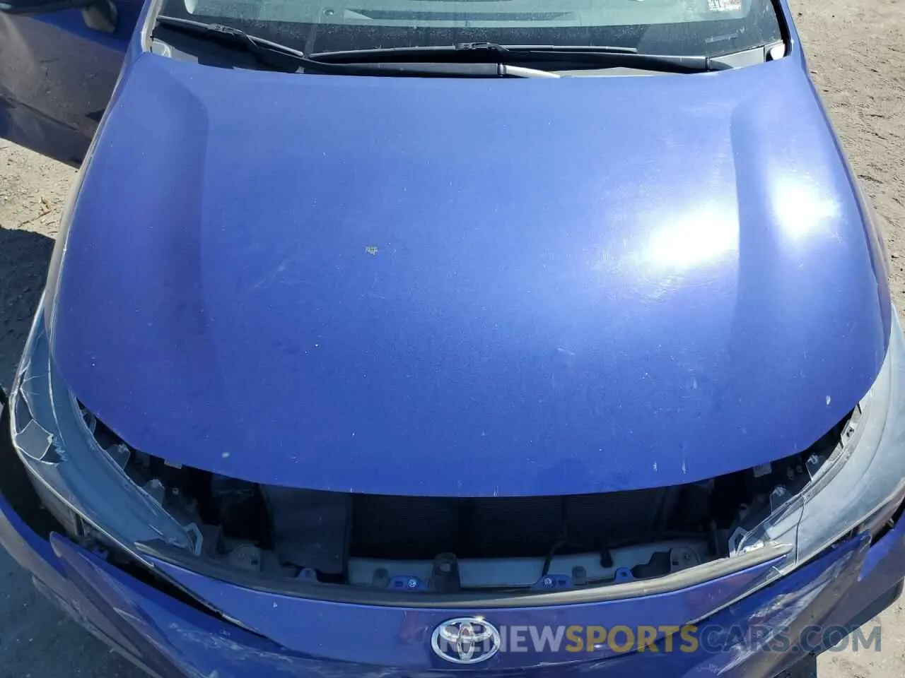 13 Photograph of a damaged car JTDS4RCE9LJ001168 TOYOTA COROLLA 2020