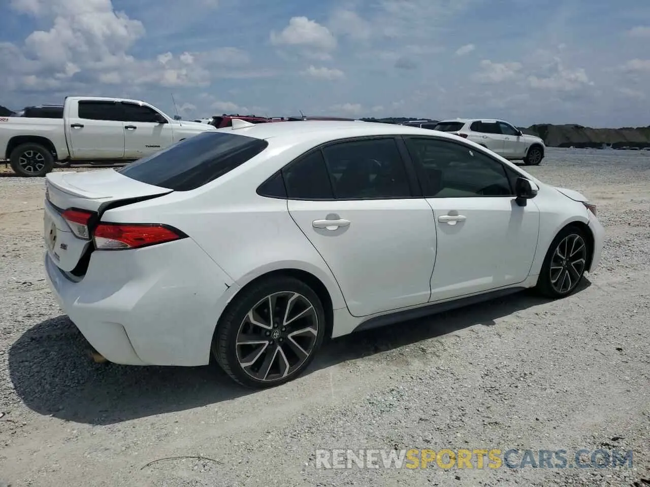 3 Photograph of a damaged car JTDS4RCE9LJ003714 TOYOTA COROLLA 2020