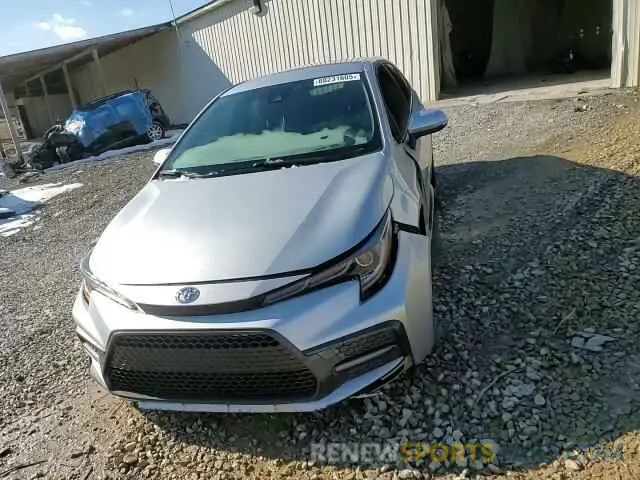 13 Photograph of a damaged car JTDS4RCE9LJ005625 TOYOTA COROLLA 2020