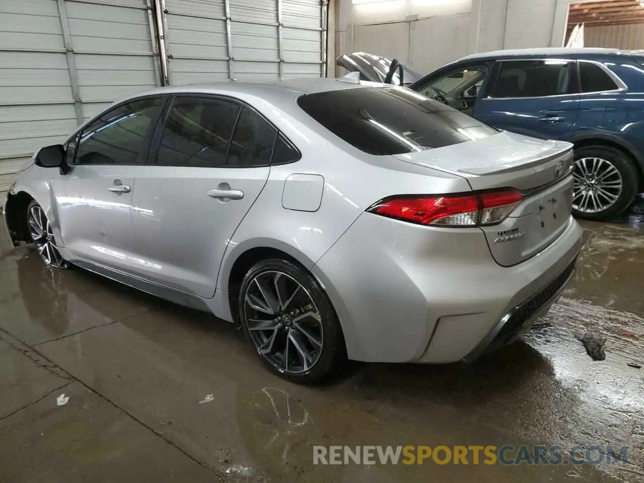 2 Photograph of a damaged car JTDS4RCE9LJ005625 TOYOTA COROLLA 2020